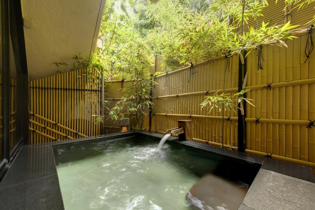 Отель Wajima Onsen Yashio Экстерьер фото