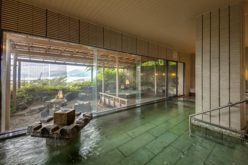 Отель Wajima Onsen Yashio Экстерьер фото