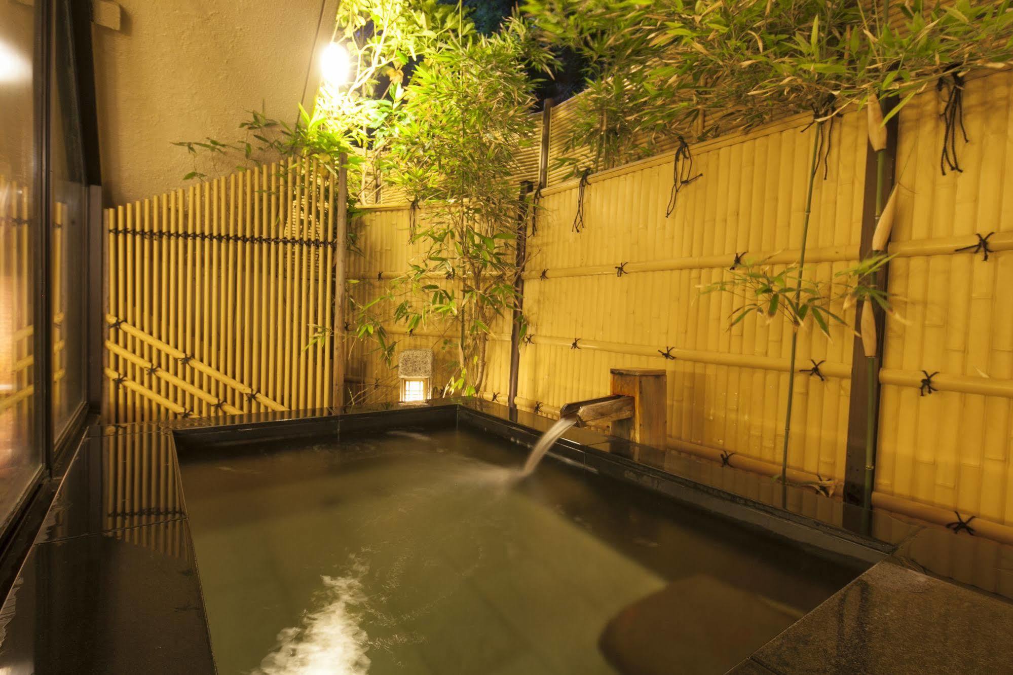 Отель Wajima Onsen Yashio Экстерьер фото