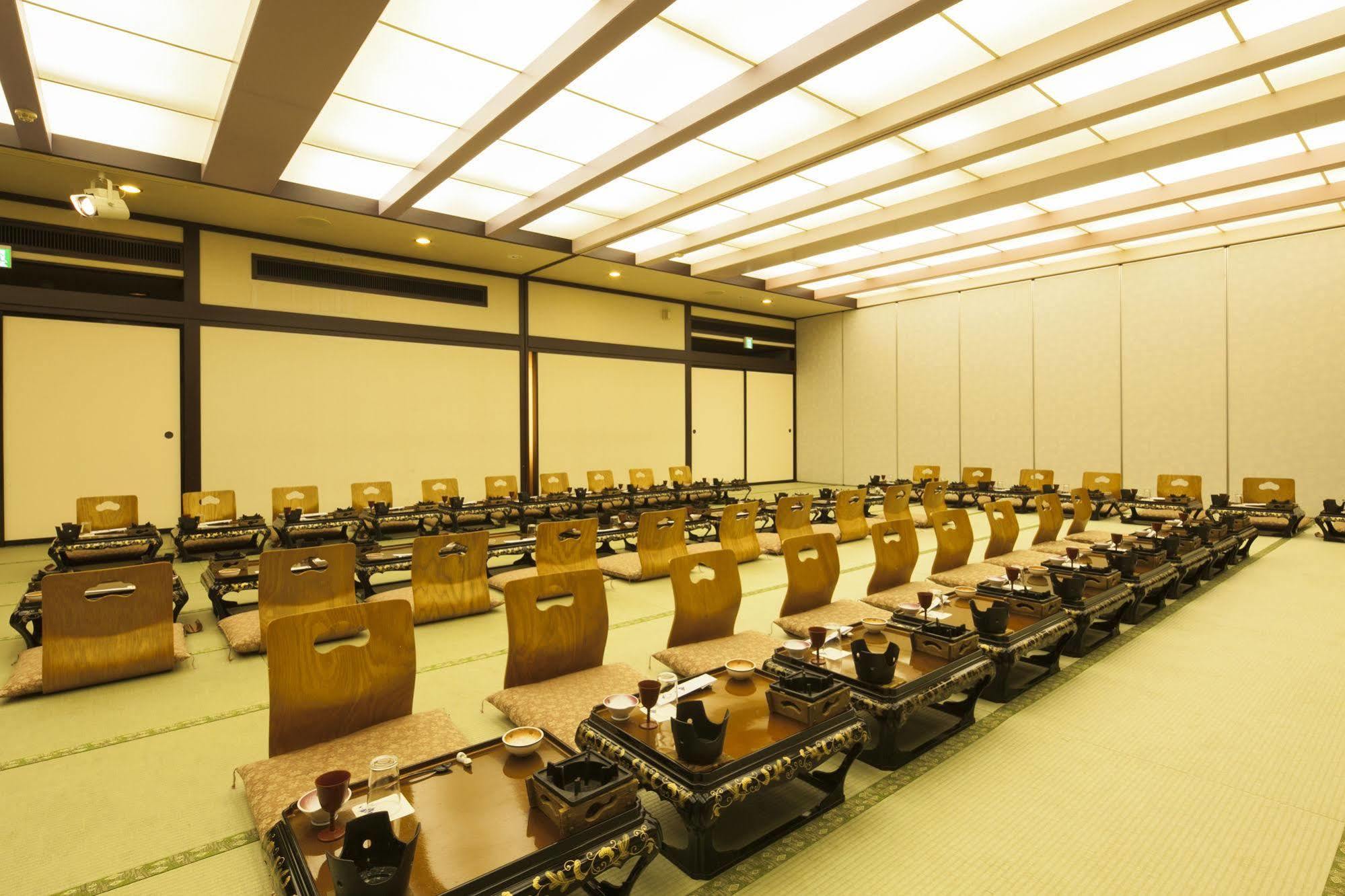 Отель Wajima Onsen Yashio Экстерьер фото