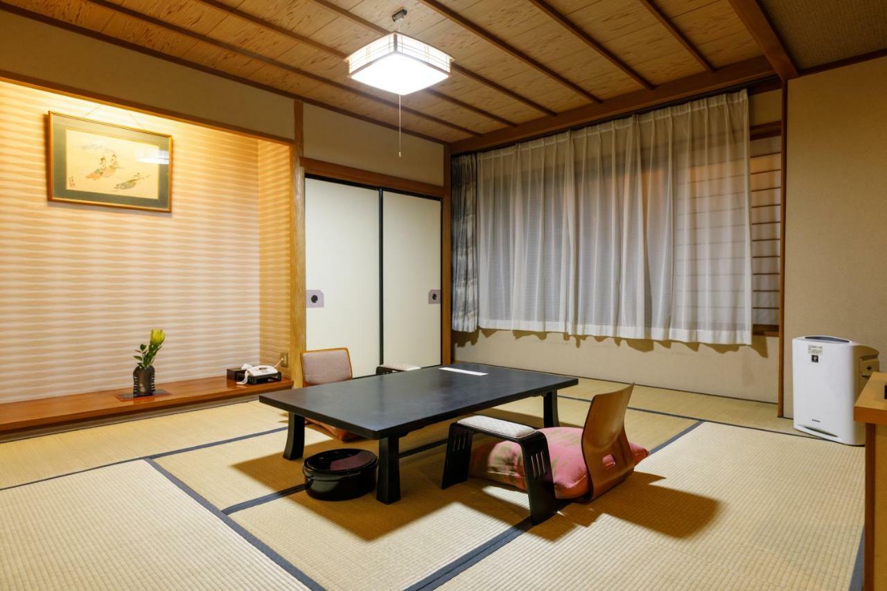 Отель Wajima Onsen Yashio Экстерьер фото